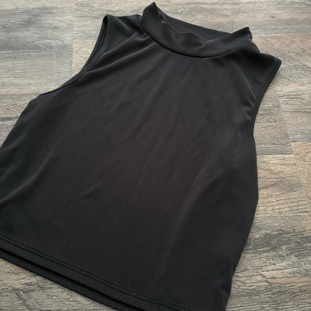 Women's Dark Grey Ribbed Acemi Top Size Medium